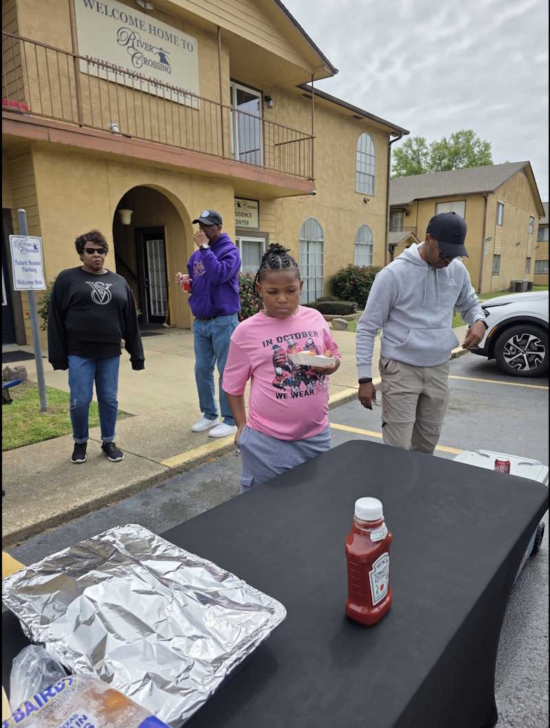 Chill & Grill Riverside Enjoying the Day!