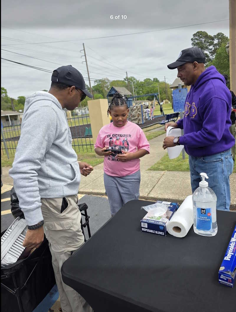 Chill & Grill Riverside Enjoying the Day!