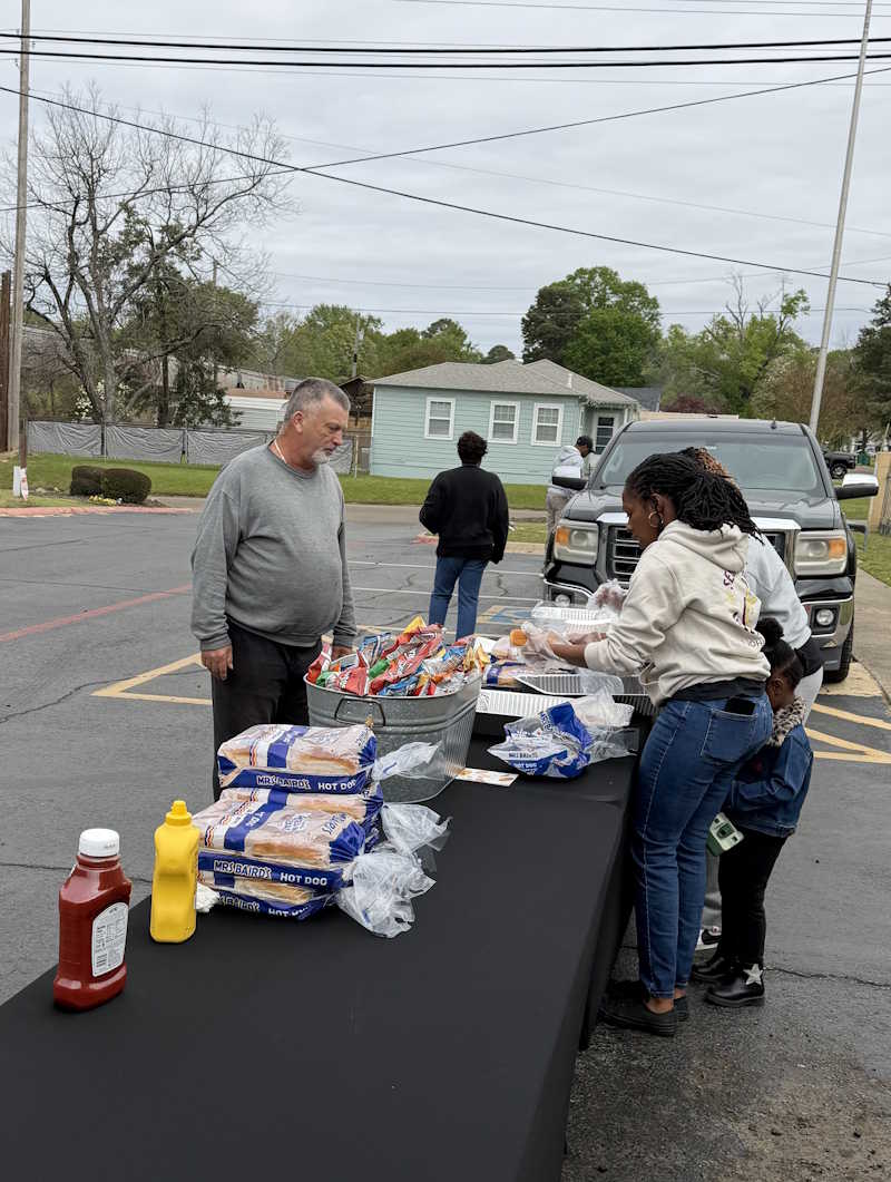 Chill & Grill Riverside Enjoying the Day!